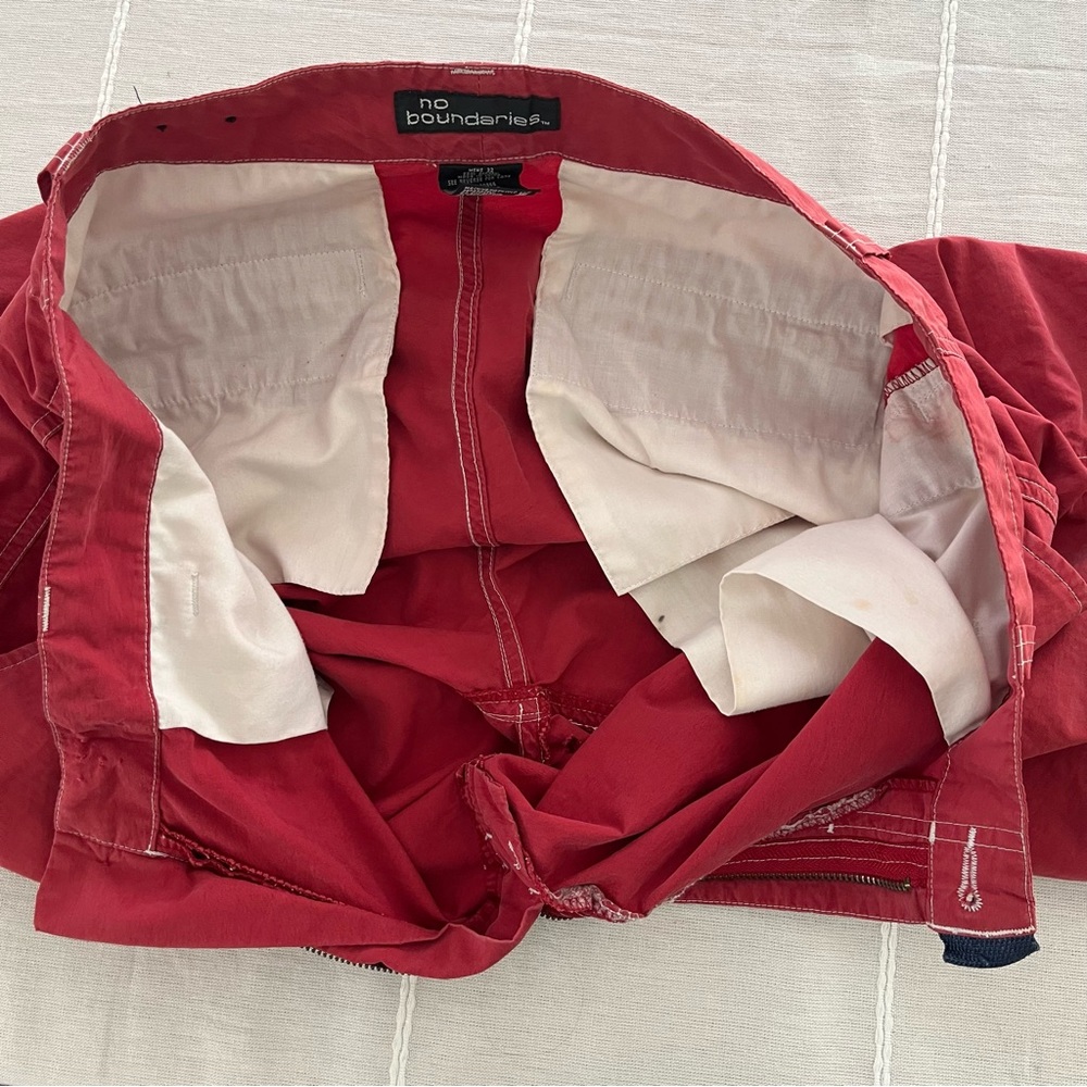 VINTAGE No Boundaries Men's Red Cargo Shorts 32 Y2K Skater Baggy Techwear - Picture 6 of 12